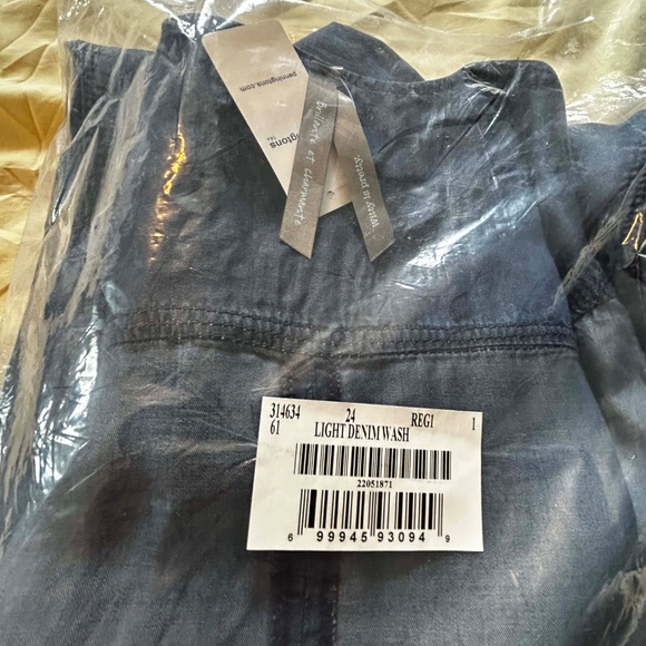 JACKET, OPEN FRONT, COLOUR: LIGHT DENIM WASH, SIZE 24, TENCEL, LONG SLEEVES, POC - Picture 5 of 15